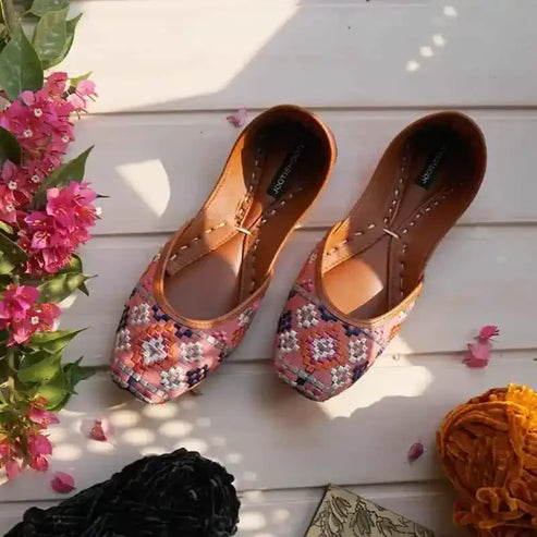 ladies khussa online in pakistan