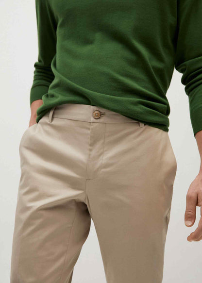 Beige trouser waistband with button, zip fly and belt loops