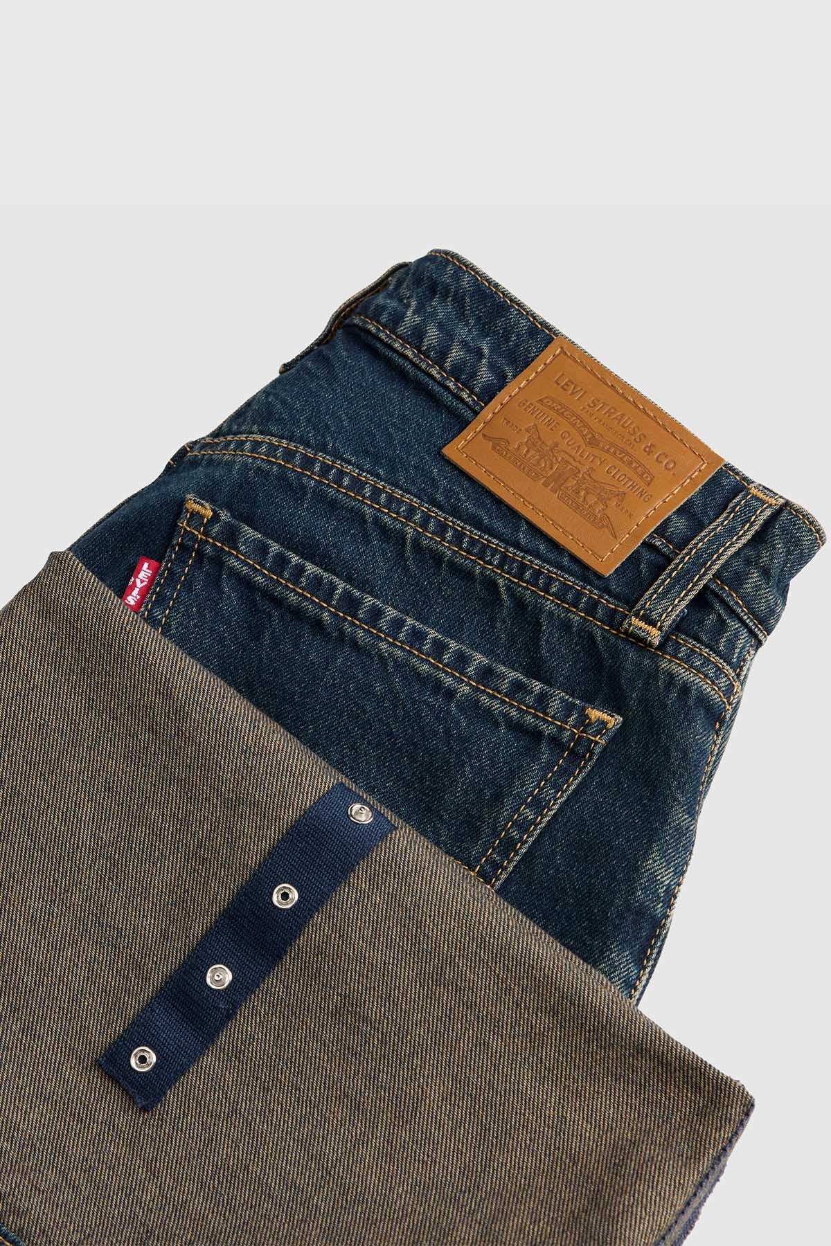 Levi's