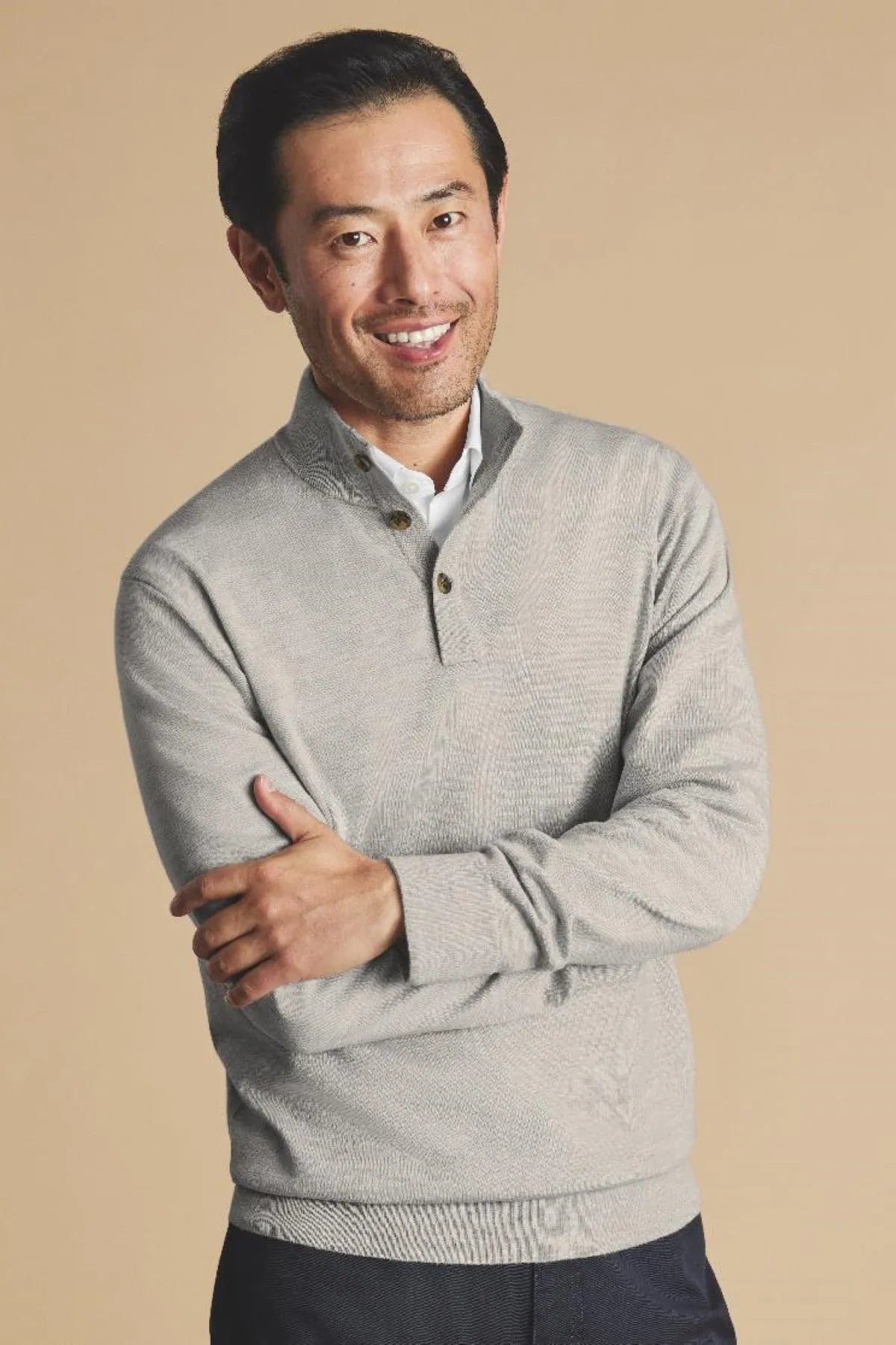 Charles Tyrwhitt light gray knit button-front sweater with stand collar