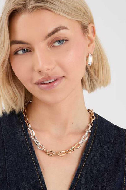 Accessorize - AK Galleria