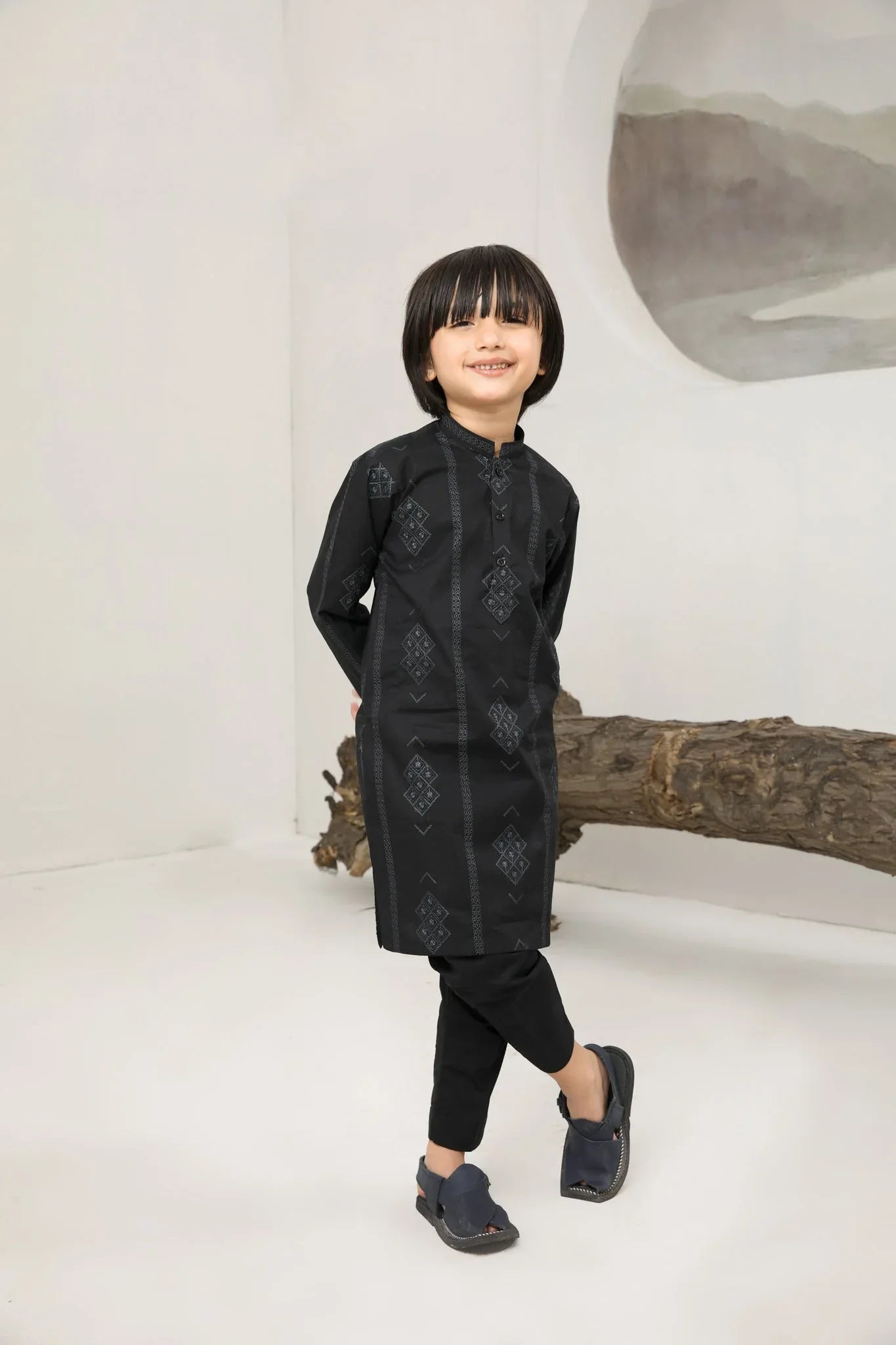 MURAQSH - AK Galleria