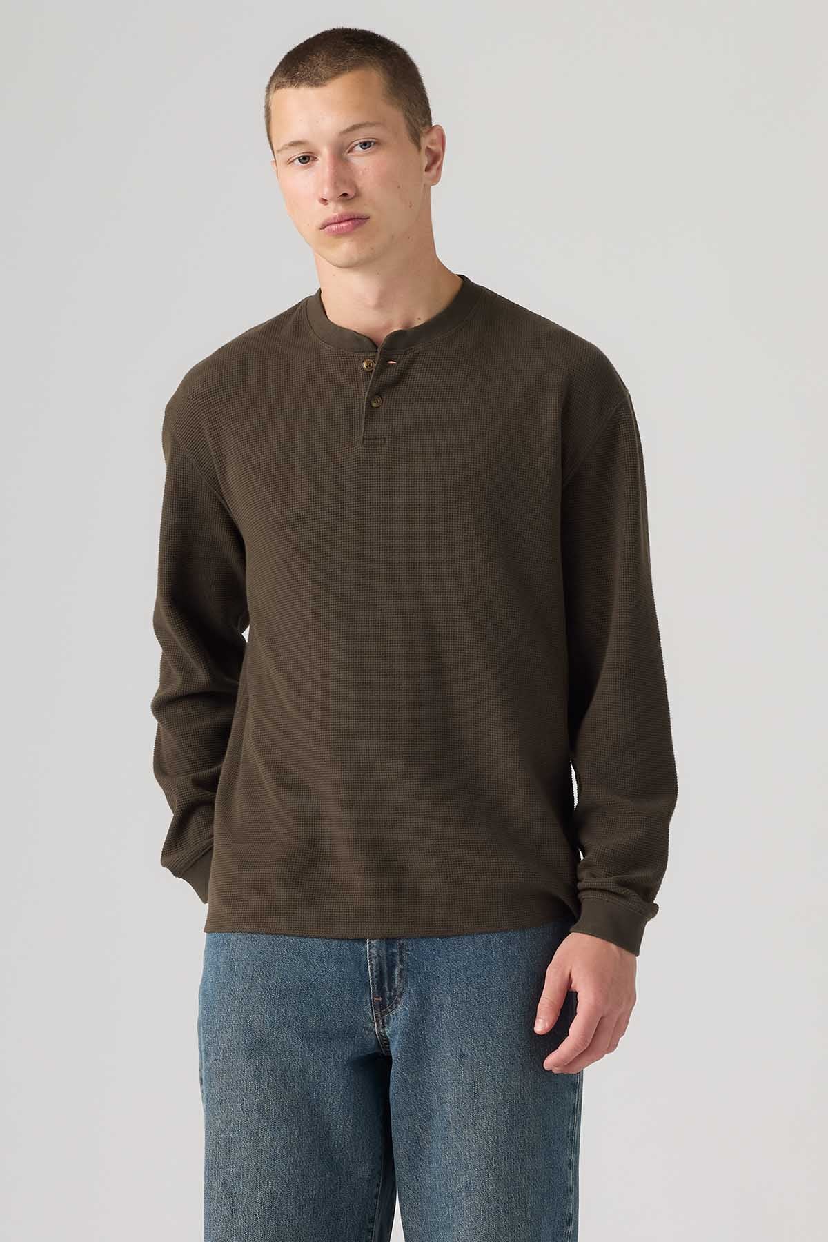 Levi's