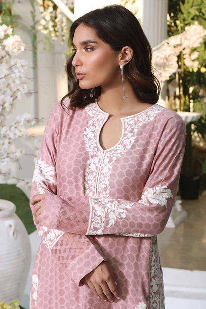 Nimra Kashif - AK Galleria