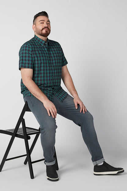 Men's short-sleeve plaid button-up shirt with collar in teal and dark blue