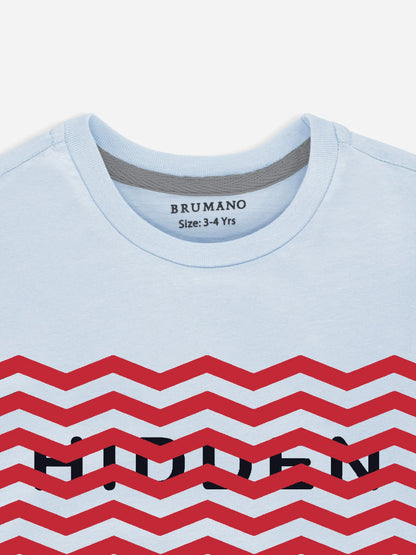 Blue cotton T-shirt close-up, crew neck with red zigzag print