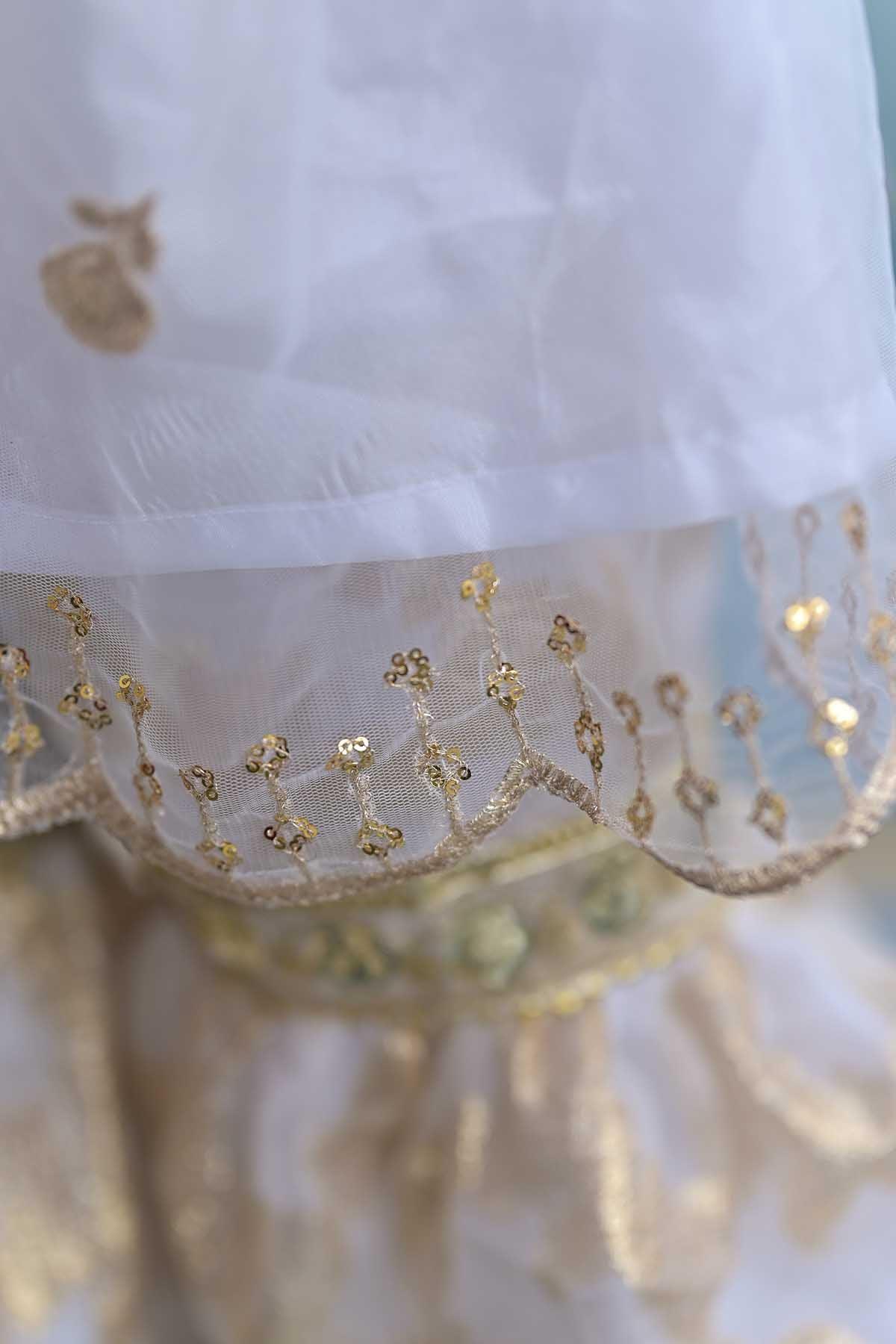 Qurratulain saqib - AK Galleria