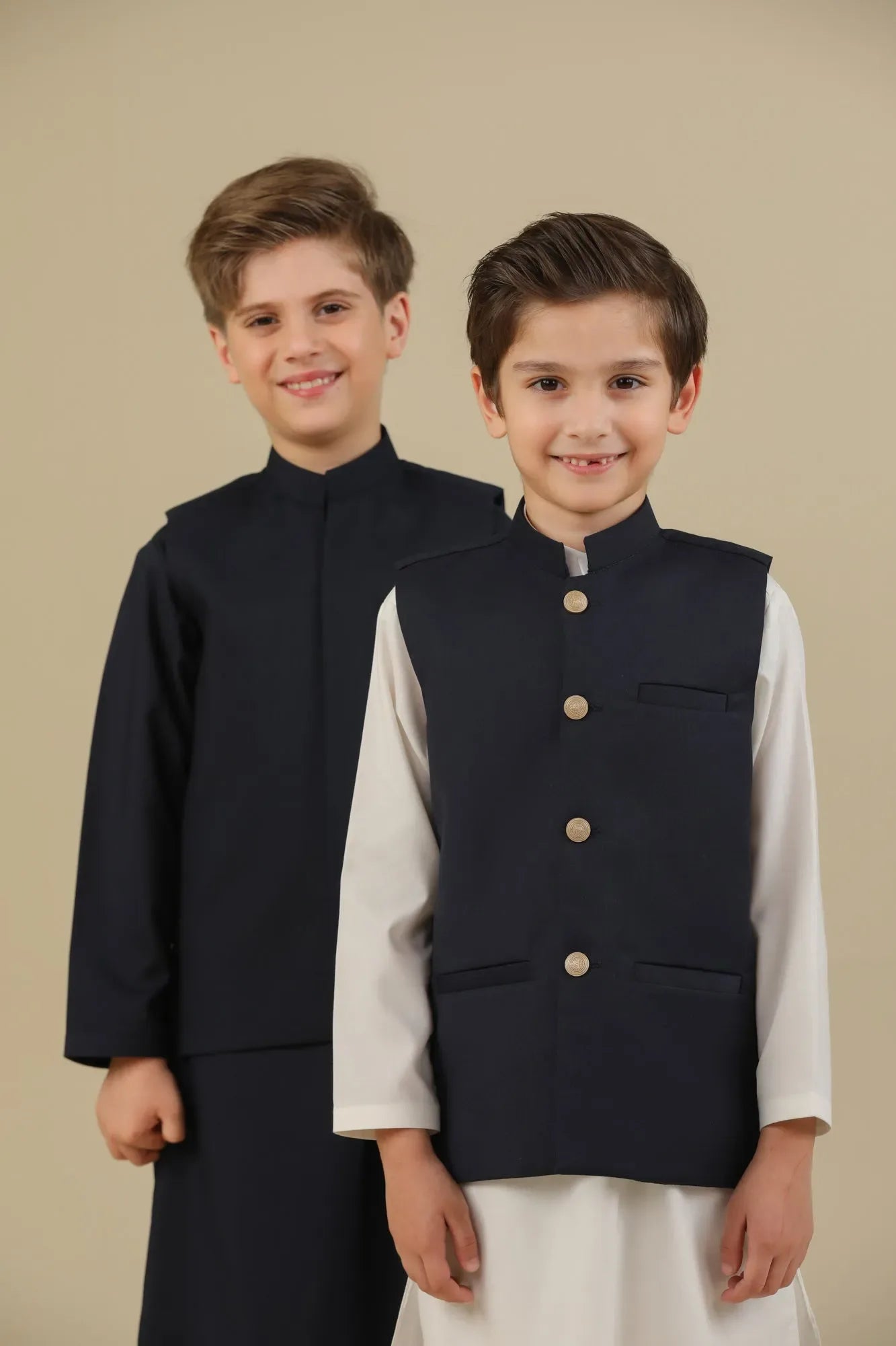 MURAQSH - AK Galleria