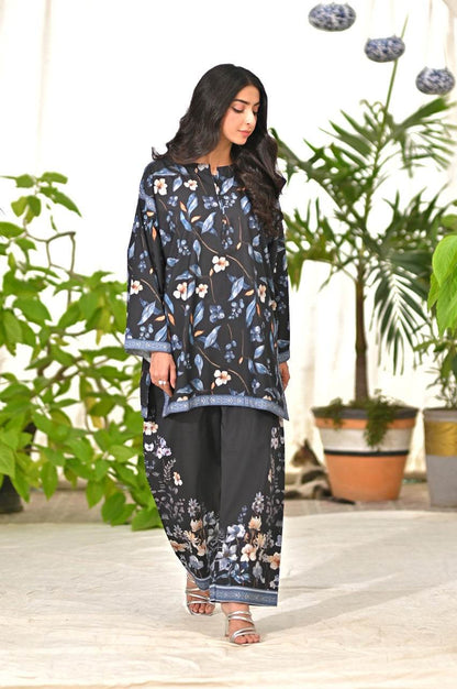 Floral long tunic with matching wide-leg pants, dark blue base and cream flower print