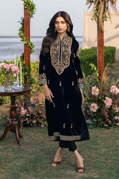 Nimra Kashif - AK Galleria