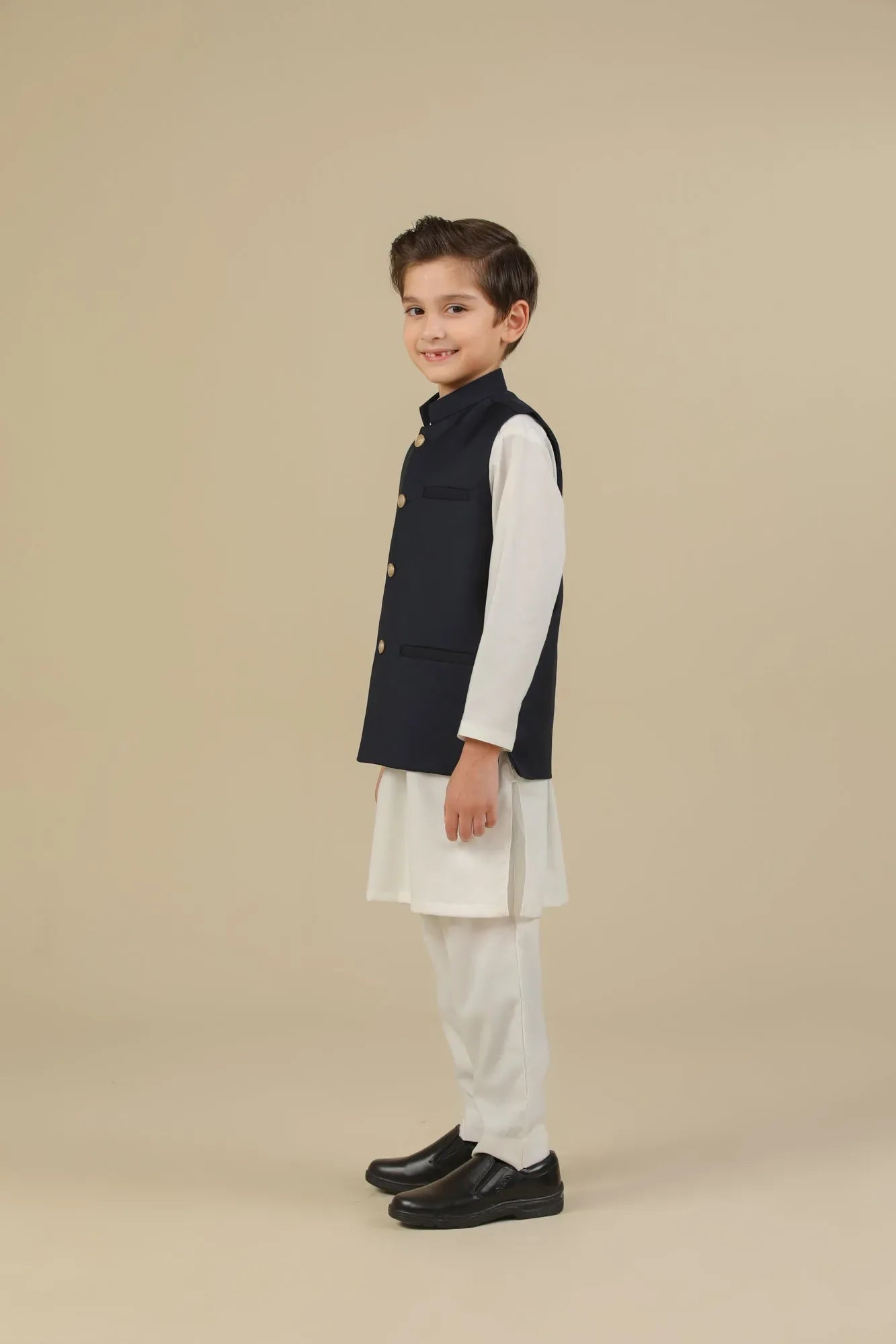 MURAQSH - AK Galleria