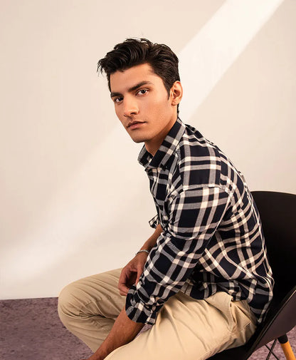 Men's fitted black-and-white plaid button-up shirt with point collar