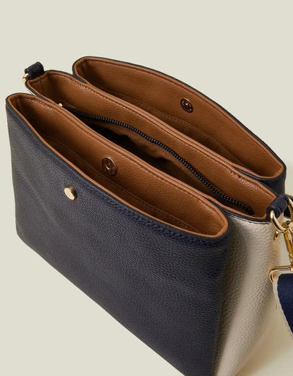 Accessorize - AK Galleria