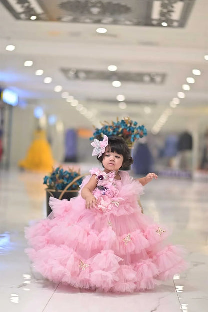 Qurratulain saqib - AK Galleria