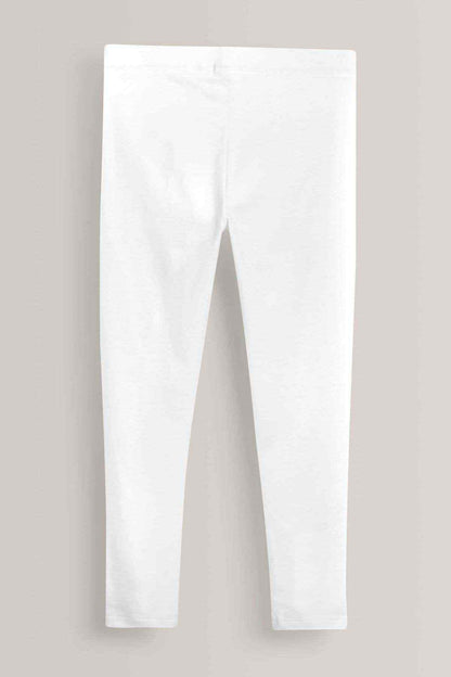 White trousers, centered front with relaxed straight fit