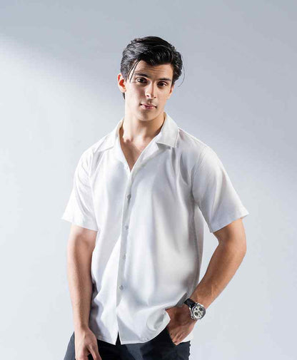 Men's white fitted short-sleeve button-up shirt, pointed collar and button front
