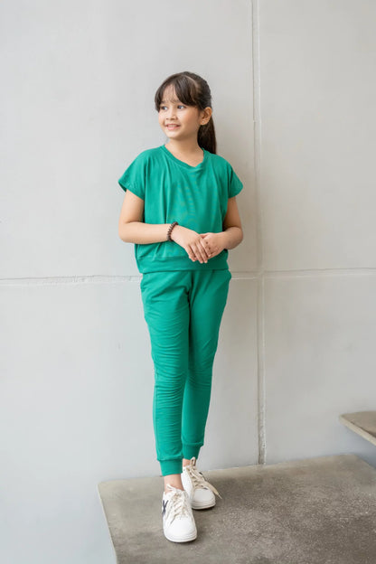 Teal kids tracksuit set: short-sleeve tee and jogger pants with white sneakers