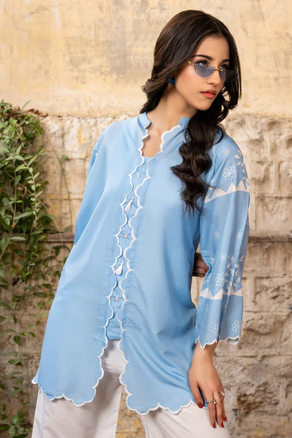 Dhaga light blue tunic with scalloped lace trim and white pants, long sleeves