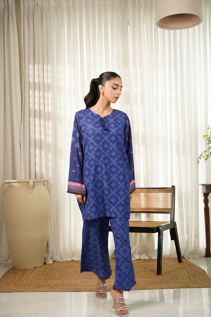 Blue printed kurta set with matching pants, three-quarter view