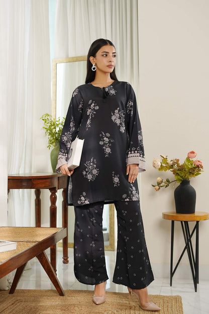 Black floral kurta with long sleeves and matching wide-leg pants set