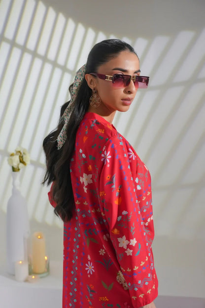Dhaga red floral kurta and palazzo set, side view, relaxed fit