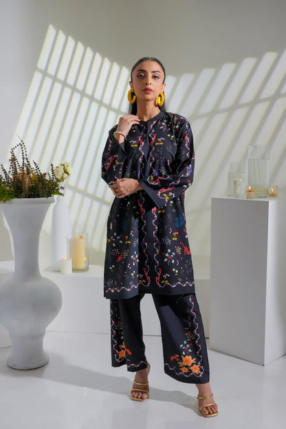 Women's black floral-print long kurta set with round neck and straight-leg trousers