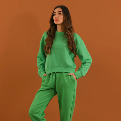 Green crewneck sweatshirt and jogger pants two-piece set
