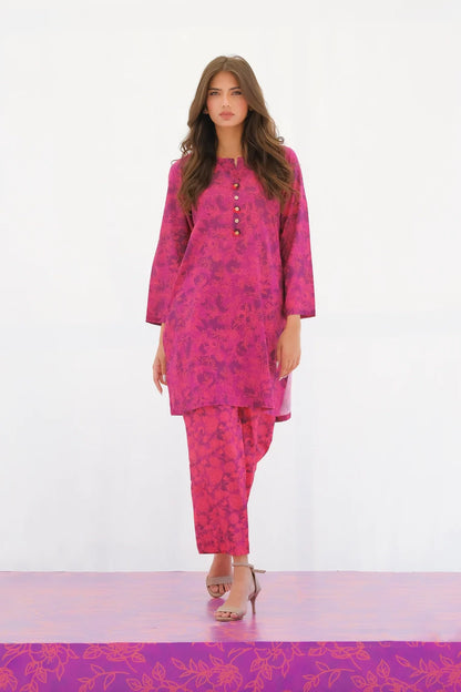 Pink patterned kurta tunic and pants set, 3/4 sleeves, front buttons, full-length view.