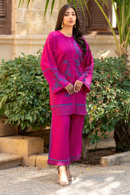 Fuchsia embroidered kurta set with long sleeves and matching wide-leg pants