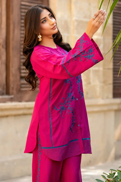 Magenta embroidered kurta with long sleeves and matching pants with contrast trim