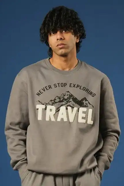 Sweatshirt