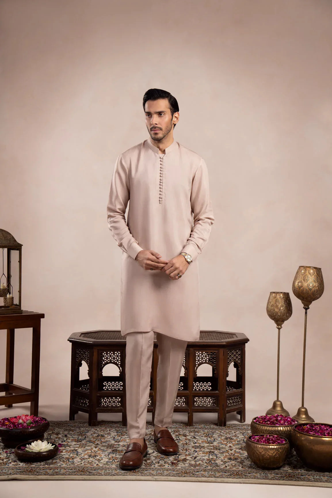 MURAQSH - AK Galleria