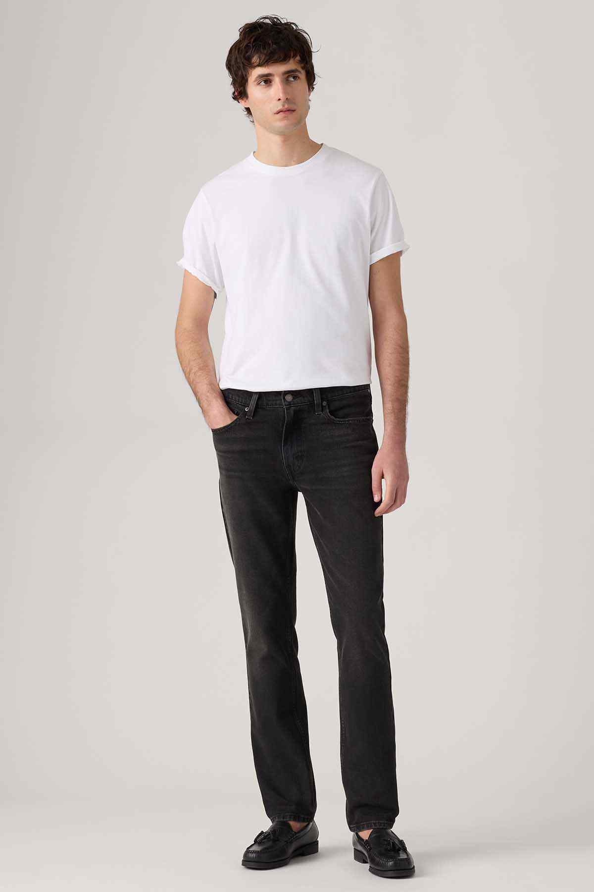 Levi's black denim jeans with straight leg and five-pocket design