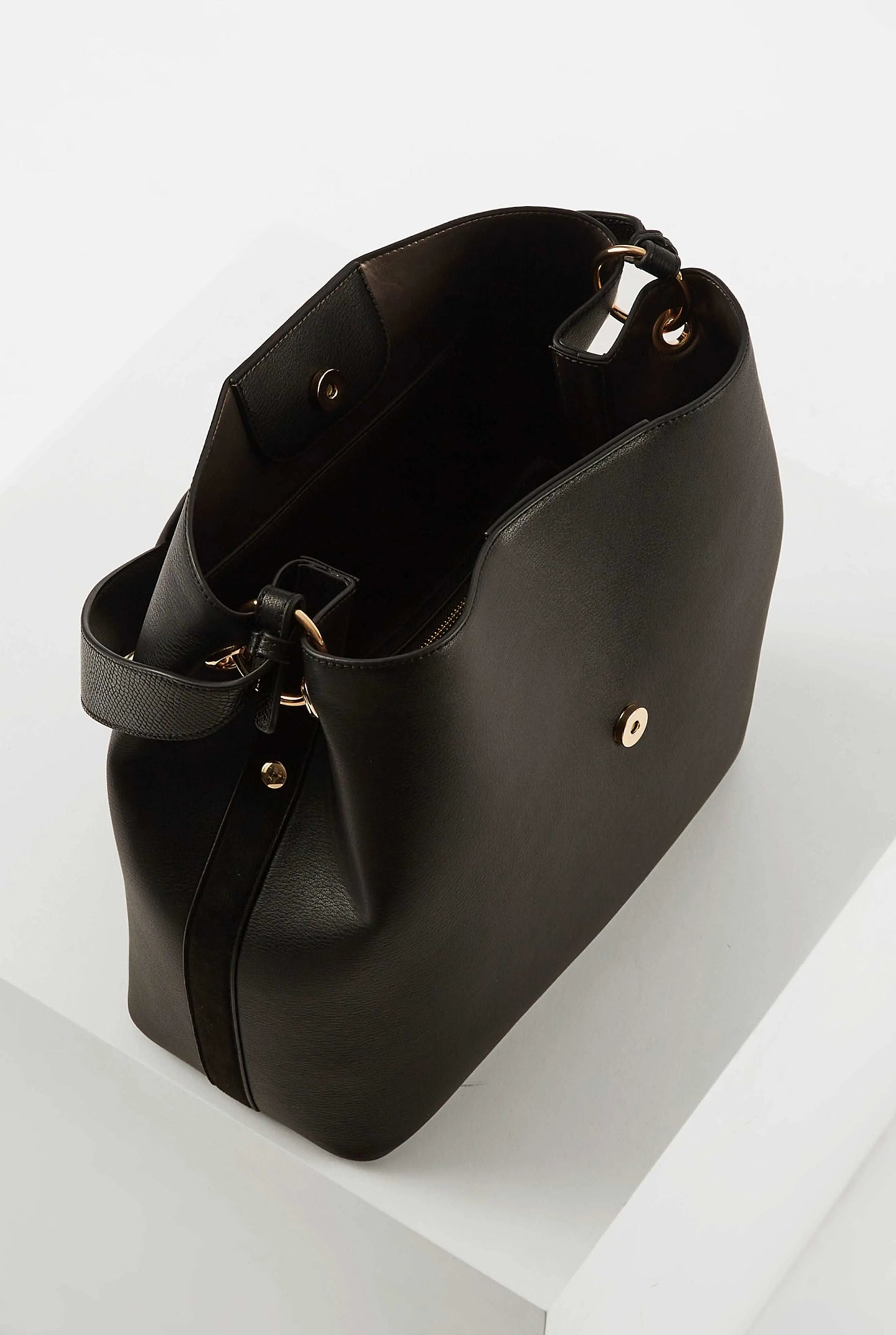 Luella Grey Pakistan