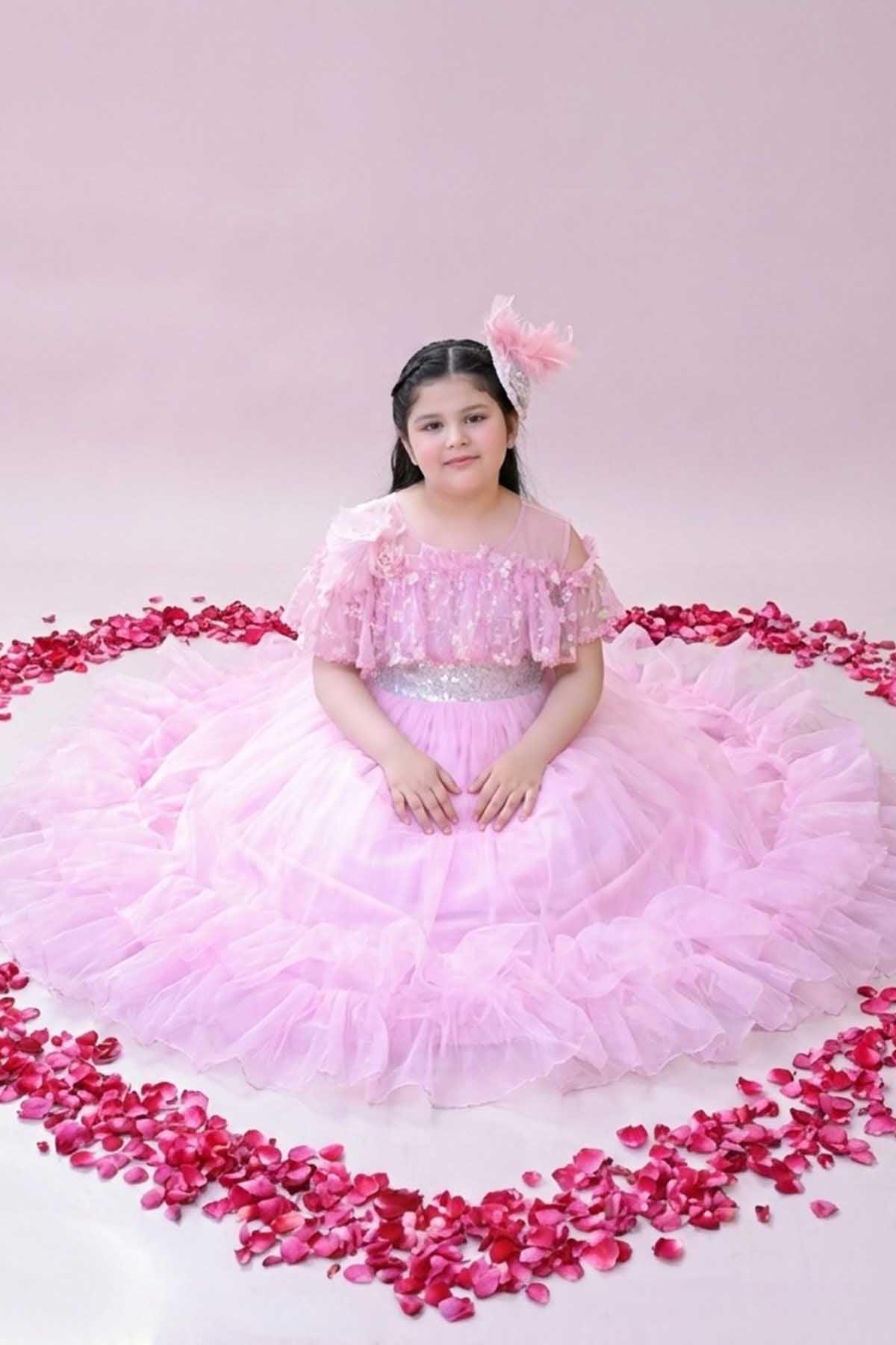 Qurratulain saqib - AK Galleria