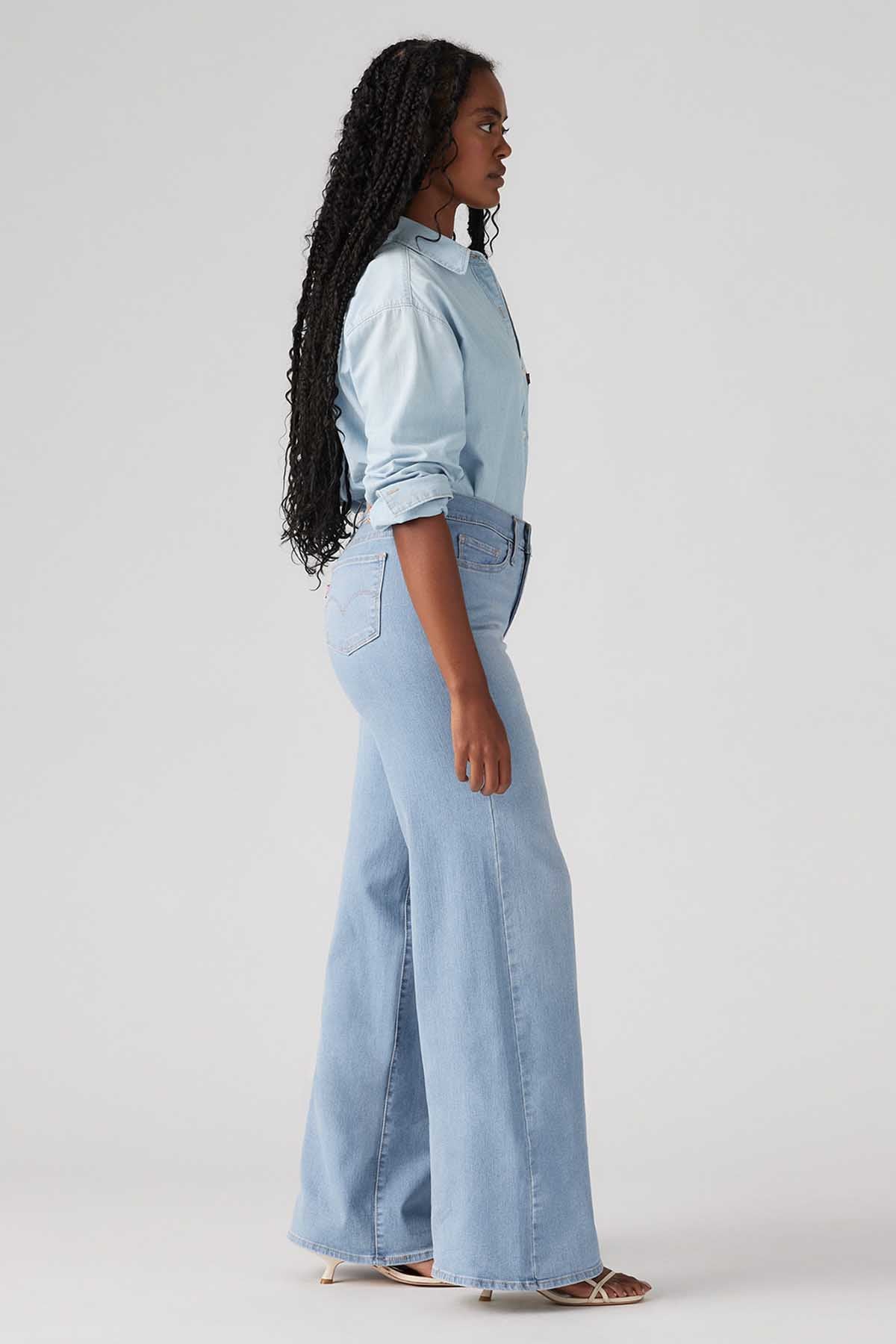 Levi's