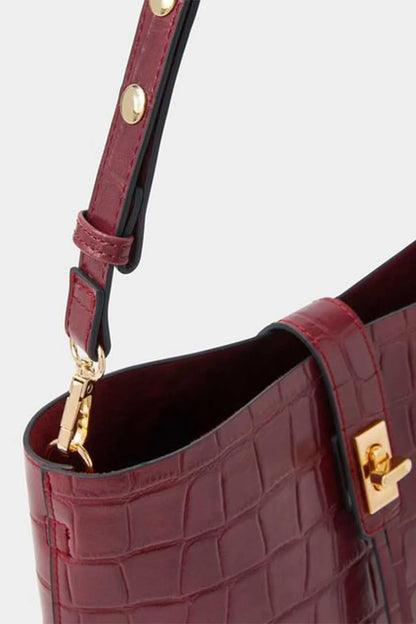 Accessorize - AK Galleria