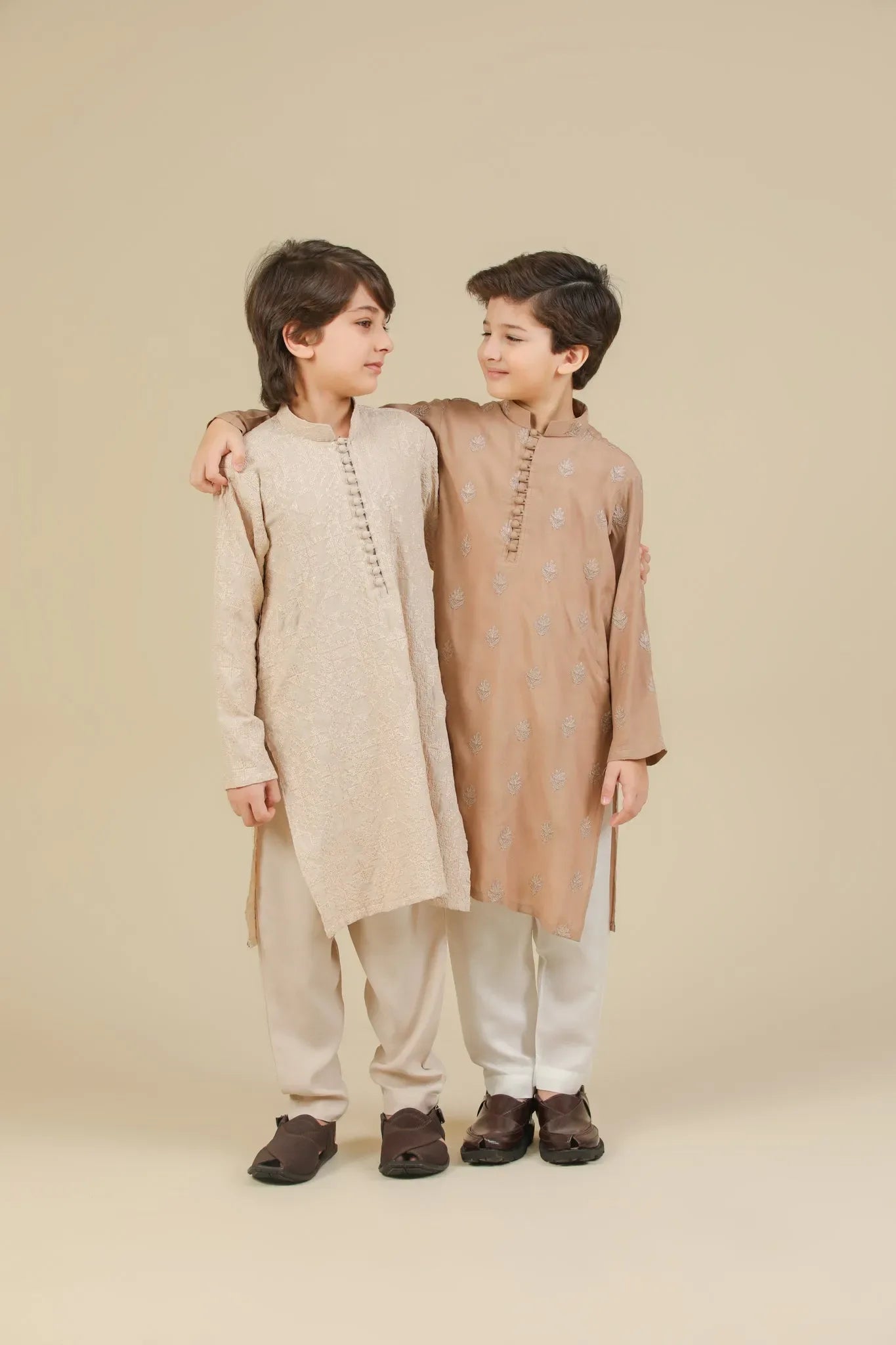 MURAQSH - AK Galleria