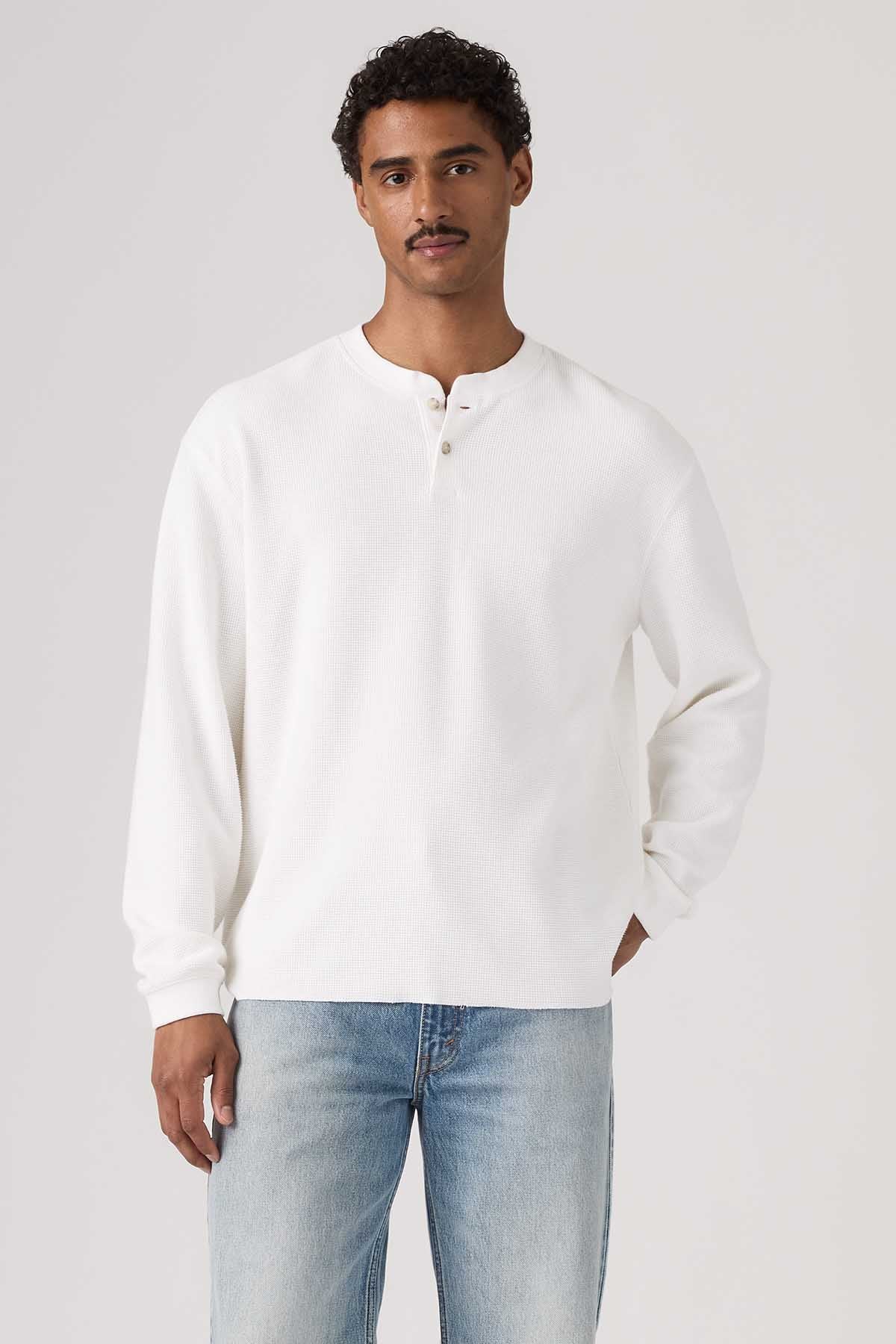 Levi's