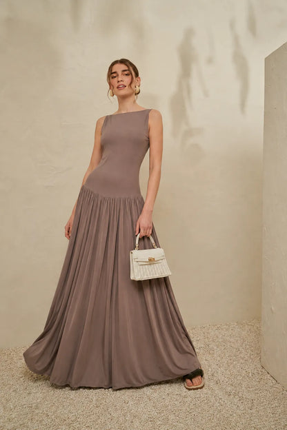 Licci brown sleeveless maxi dress with gathered waist and flowing skirt
