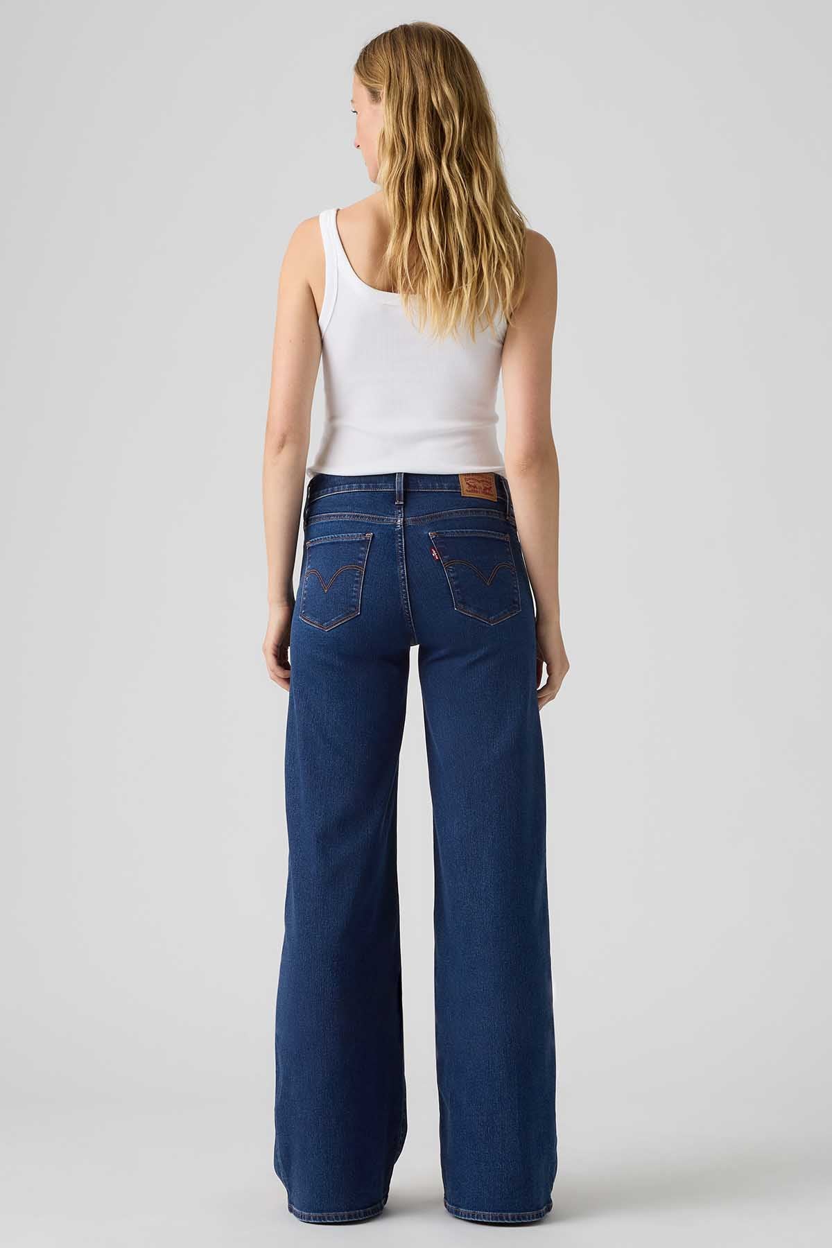 Levi's