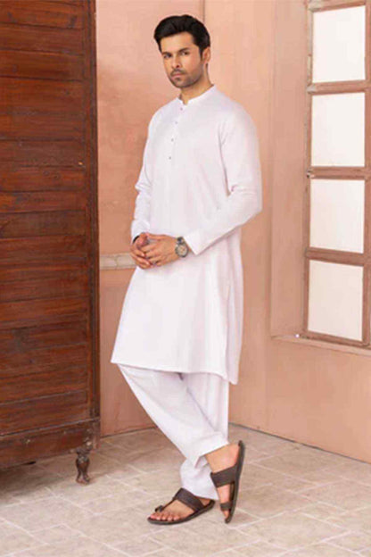 Men's white kurta and pajama pants set, long sleeves, side view