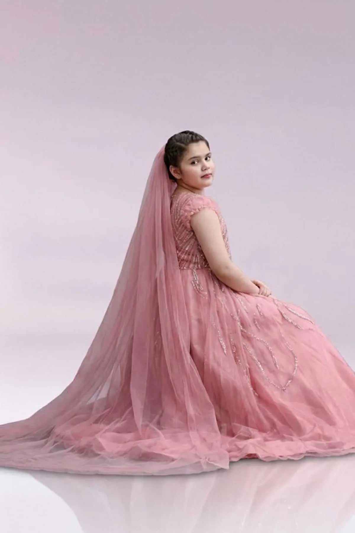 Qurratulain saqib - AK Galleria