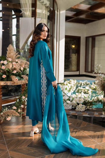 Nimra Kashif - AK Galleria