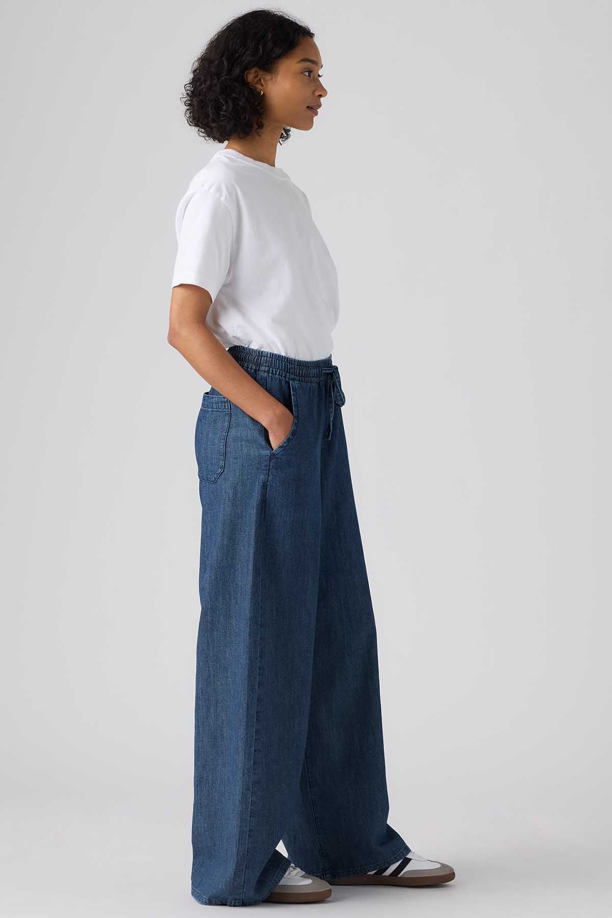 Levi's