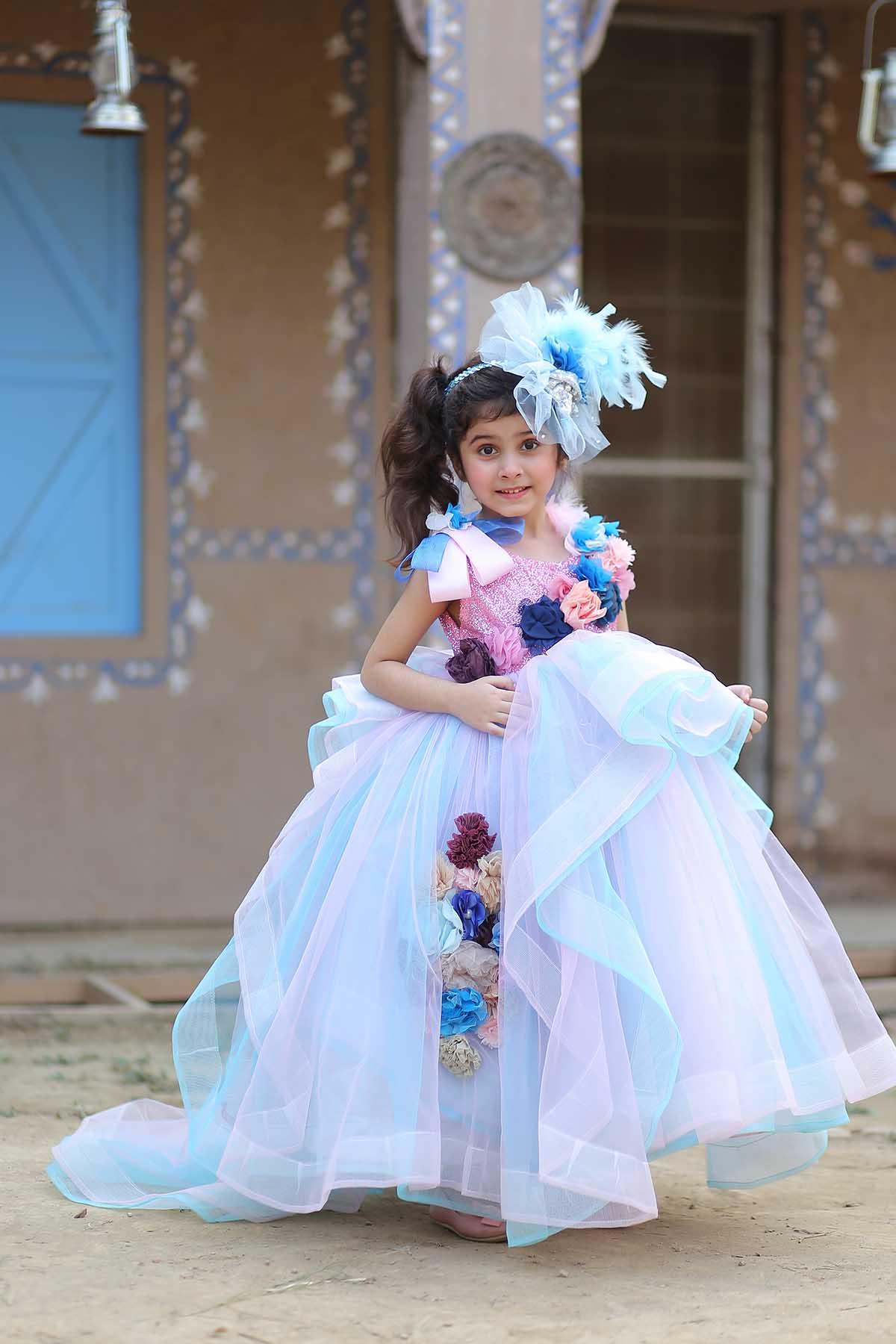 Qurratulain saqib - AK Galleria