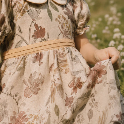 Licci beige floral gathered waist dress detail