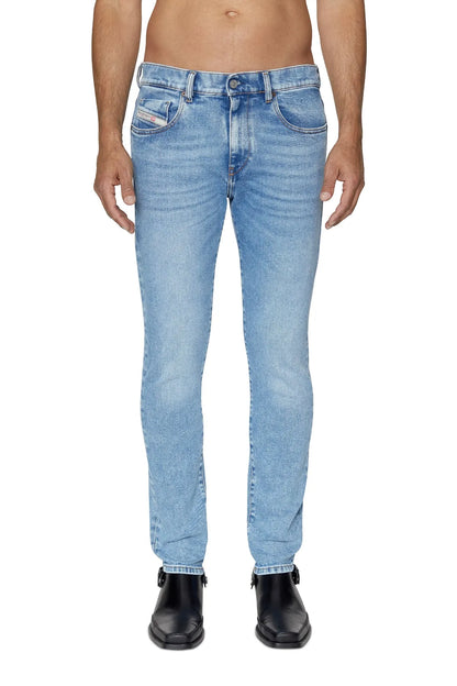 Diesel light blue denim jeans, straight fit, five-pocket with button closure