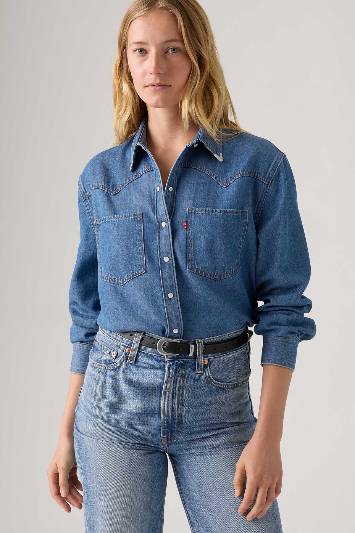 Levi's