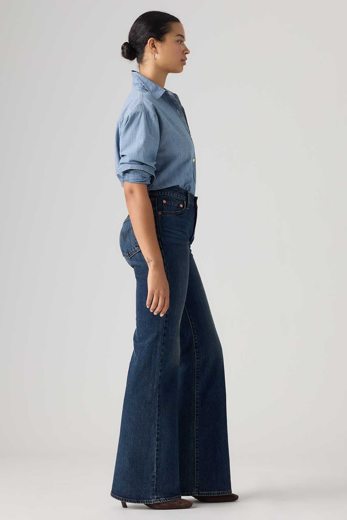 Levi's